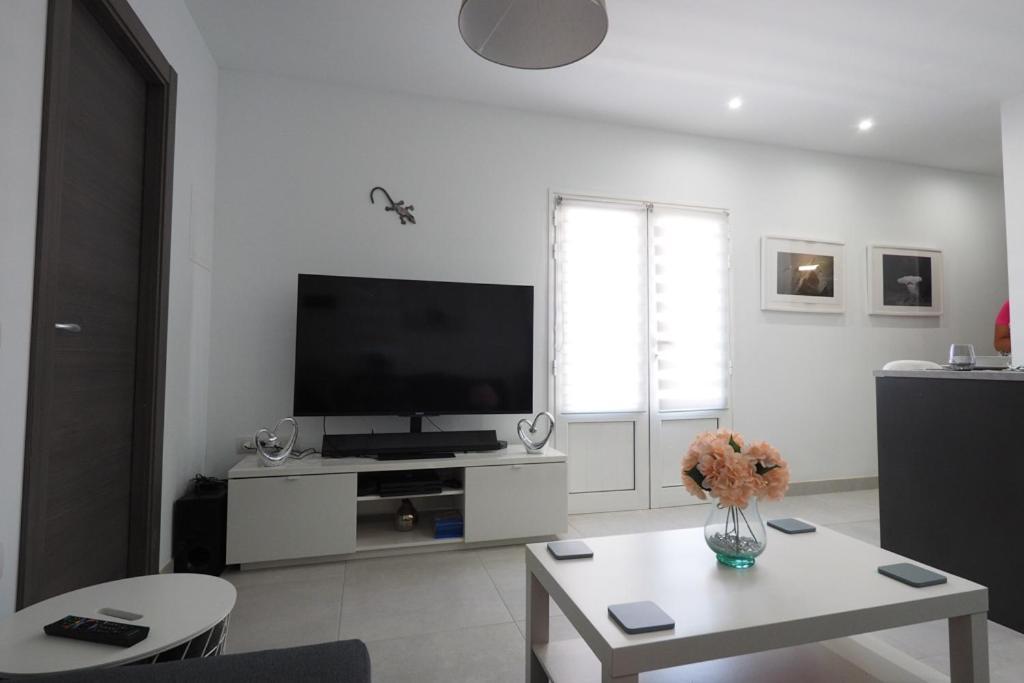 Private Apartment With Mountain And Sea Views, La Asomada, Lanzarote Tías Zewnętrze zdjęcie